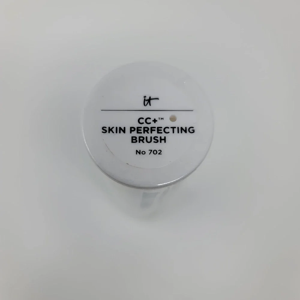 IT Cosmetics Heavenly Skin‎ CC+ Cream Skin Perfecting Brush No 702